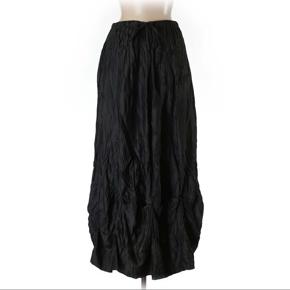 NWT ONE HR SALE 🔴100% SILK MAXI BLACK SKIRT